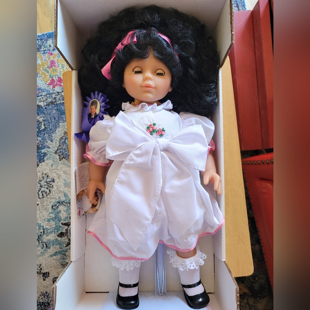 LISSI SASHA DOLL VINTAGE Classic Doll with White Dress and Pink Accents